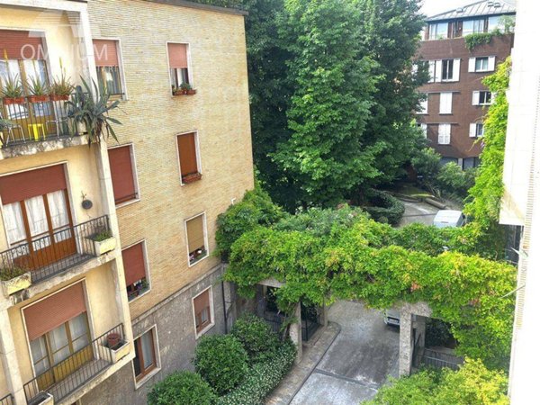 appartamento in affitto a Milano in zona Sant'Ambrogio
