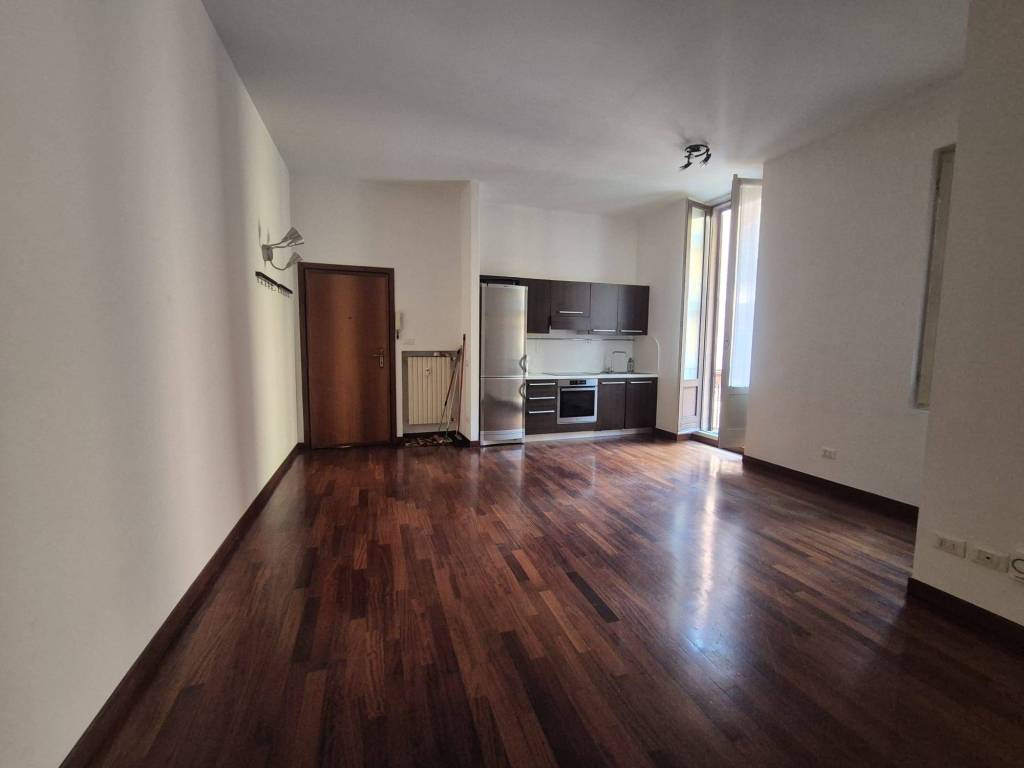appartamento in affitto a Milano in zona Centro Direzionale