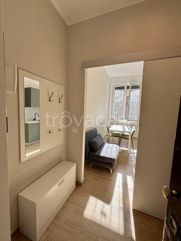 appartamento in affitto a Milano in zona Famagosta