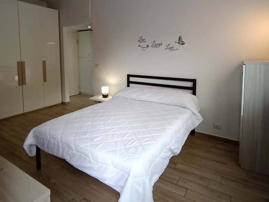 appartamento in affitto a Milano in zona Famagosta