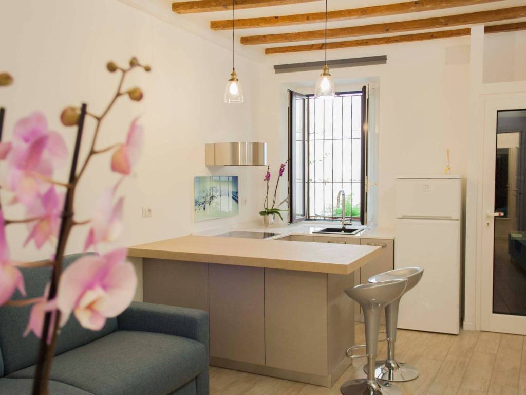 appartamento in affitto a Milano in zona Sant'Ambrogio