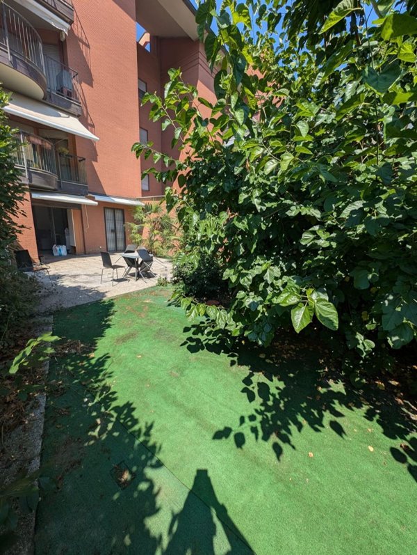 appartamento in affitto a Milano in zona Lorenteggio