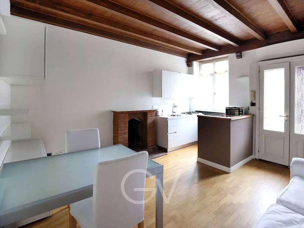 appartamento in affitto a Milano in zona Guastalla