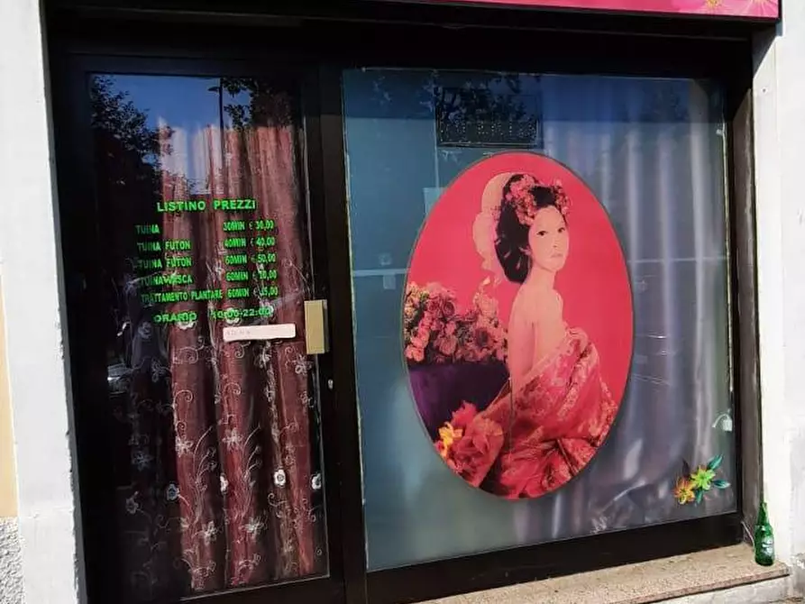 negozio in affitto a Milano