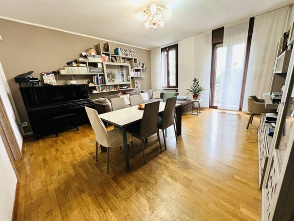 appartamento in affitto a Milano in zona Centro Direzionale