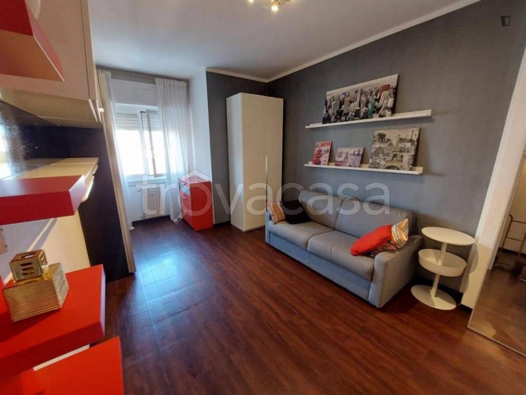 appartamento in affitto a Milano in zona Baggio