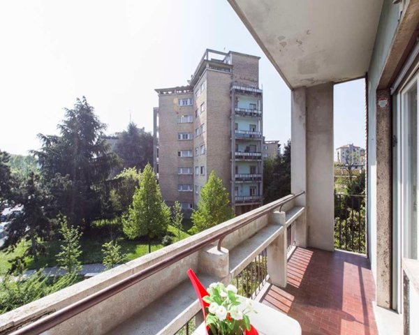 appartamento in affitto a Milano in zona Lorenteggio