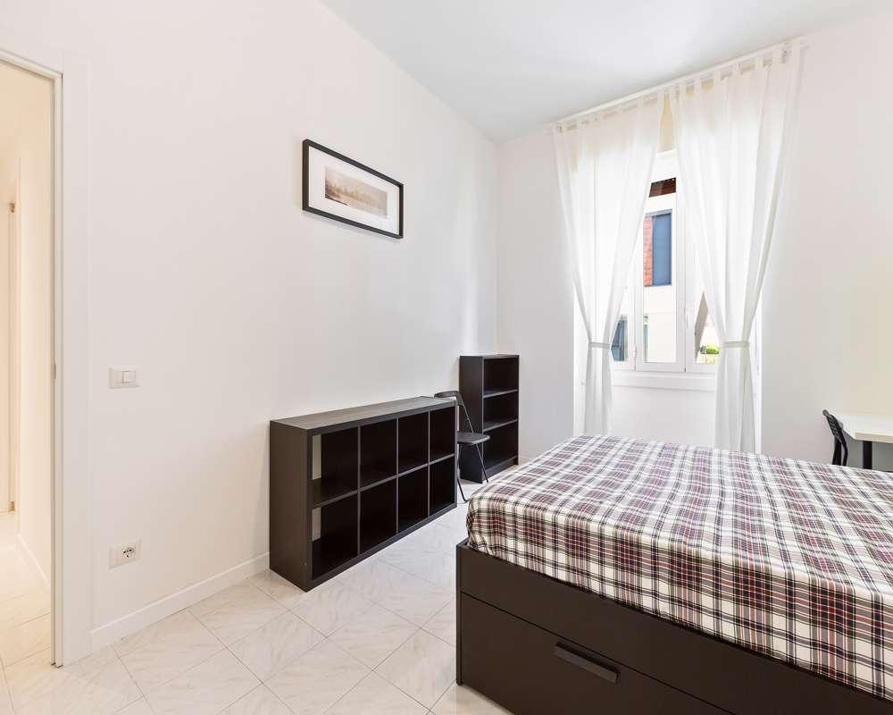 appartamento in affitto a Milano in zona Lorenteggio