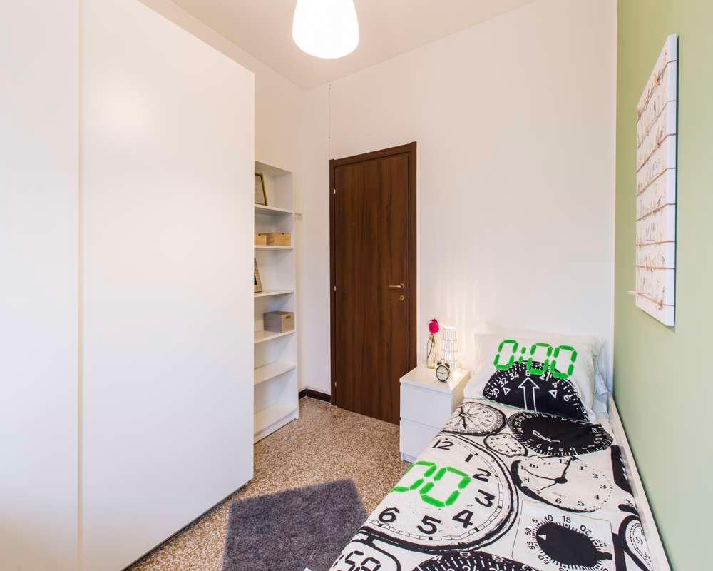 appartamento in affitto a Milano in zona Lorenteggio