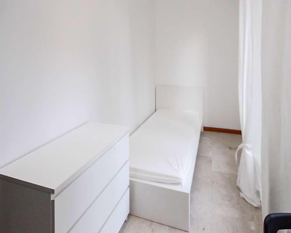 appartamento in affitto a Milano in zona Lorenteggio