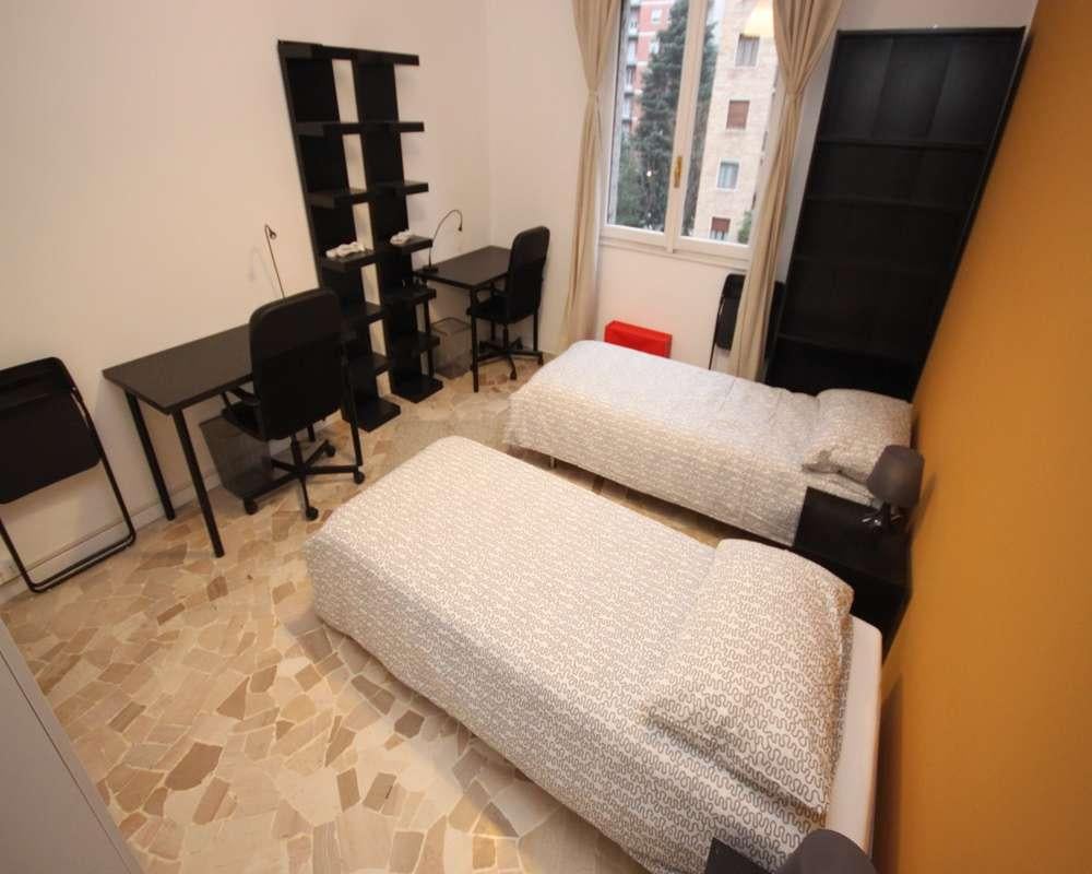 appartamento in affitto a Milano in zona Lorenteggio