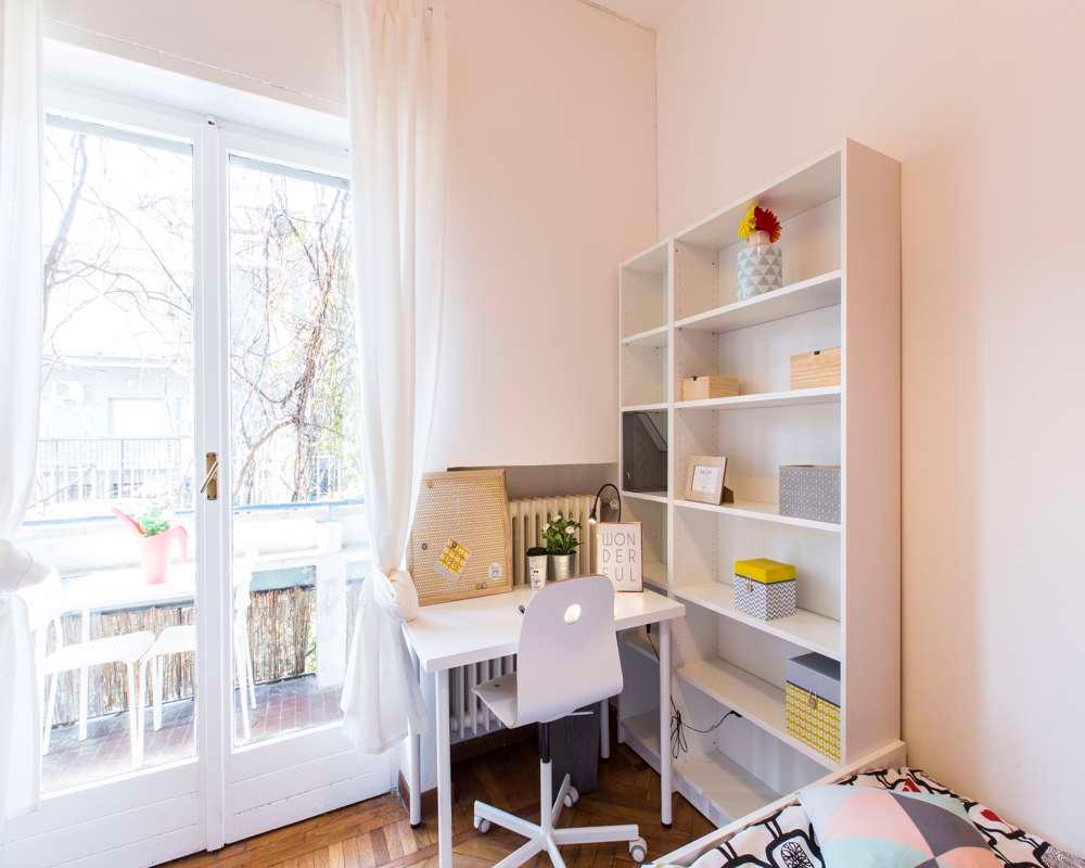 appartamento in affitto a Milano in zona Lorenteggio