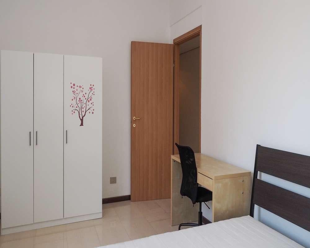 appartamento in affitto a Milano in zona Lorenteggio