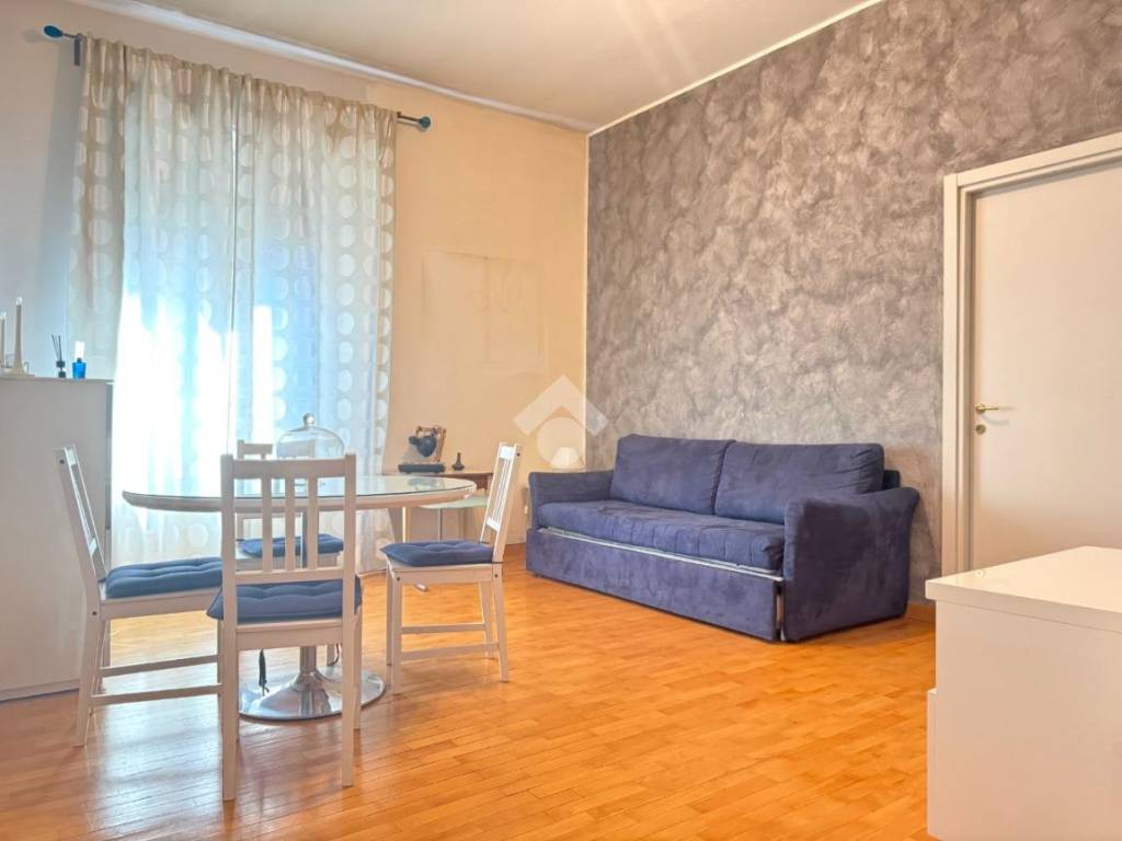 appartamento in affitto a Milano in zona Centro Direzionale