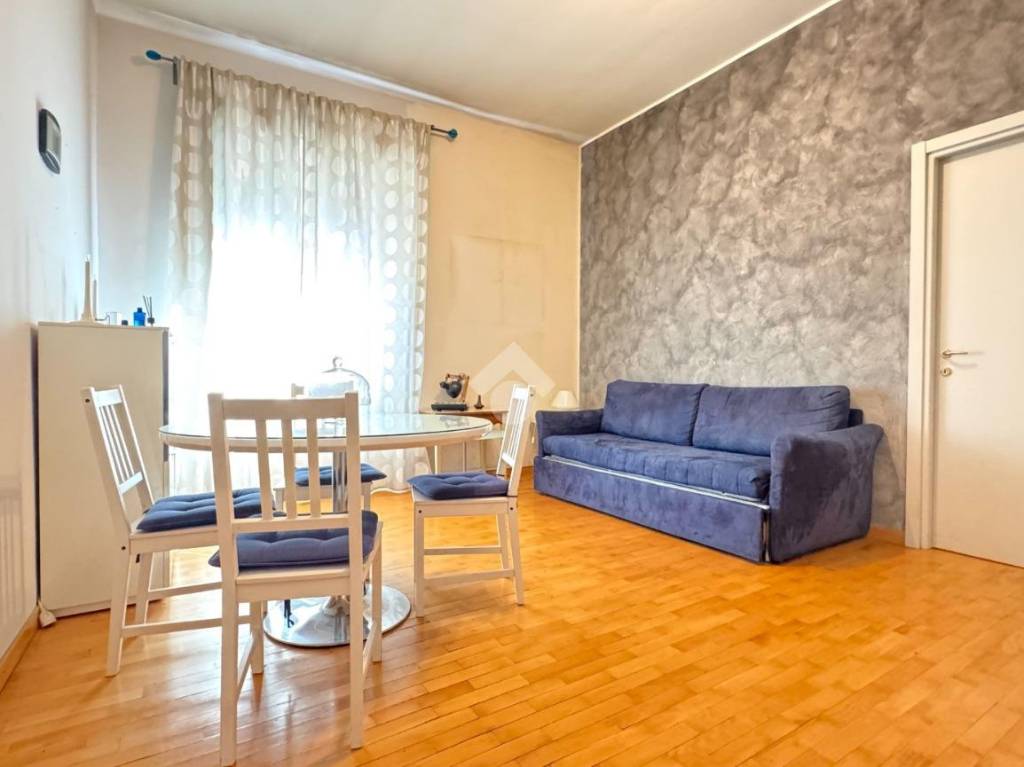 appartamento in affitto a Milano in zona Centro Direzionale