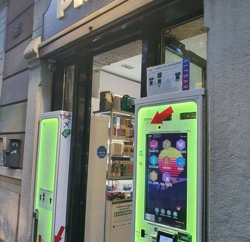 negozio in affitto a Milano in zona Solari
