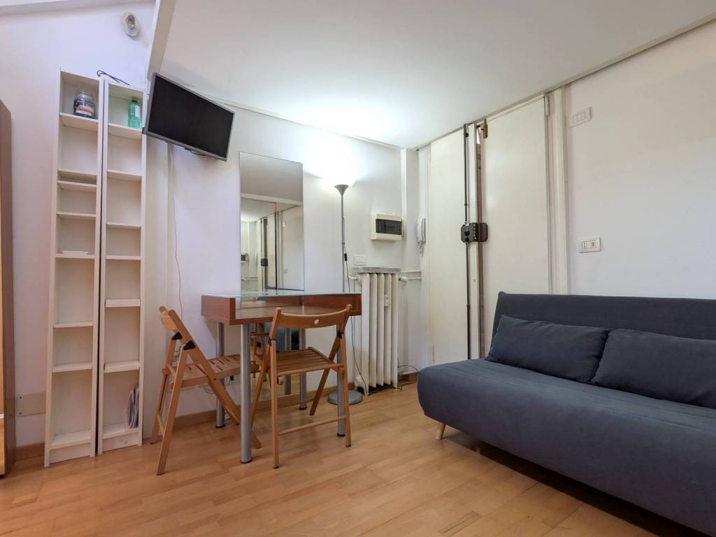 appartamento in affitto a Milano in zona Guastalla