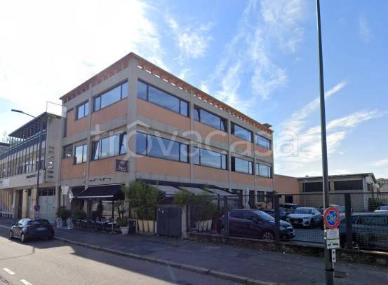 ufficio in affitto a Milano in zona Gallaratese