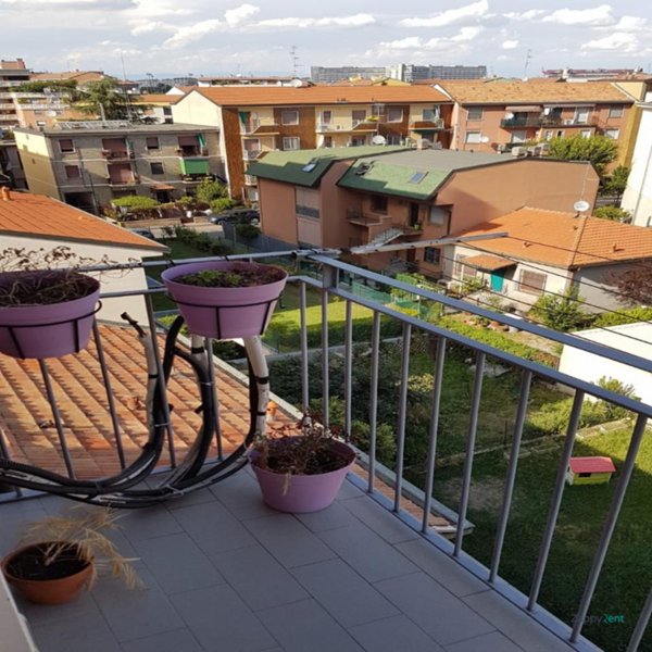 appartamento in affitto a Milano in zona Forze Armate