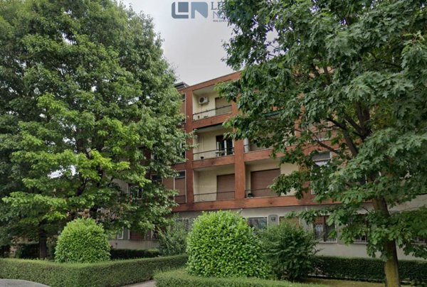 appartamento in affitto a Milano in zona Lorenteggio