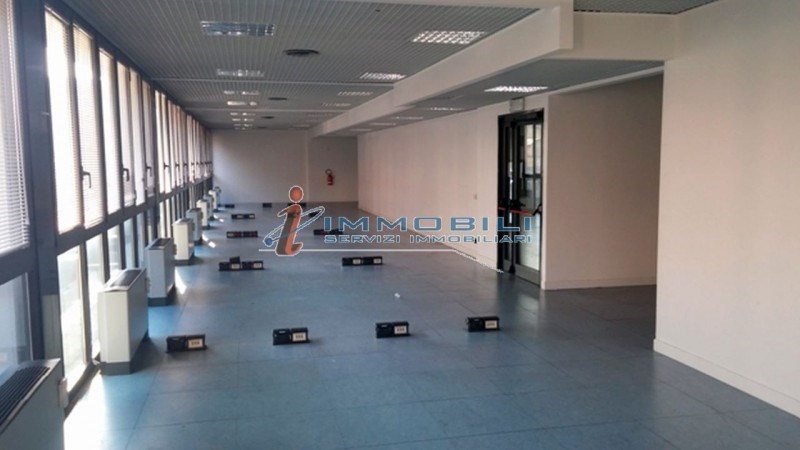 ufficio in affitto a Milano in zona Corvetto