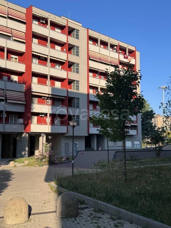 appartamento in affitto a Milano in zona Famagosta