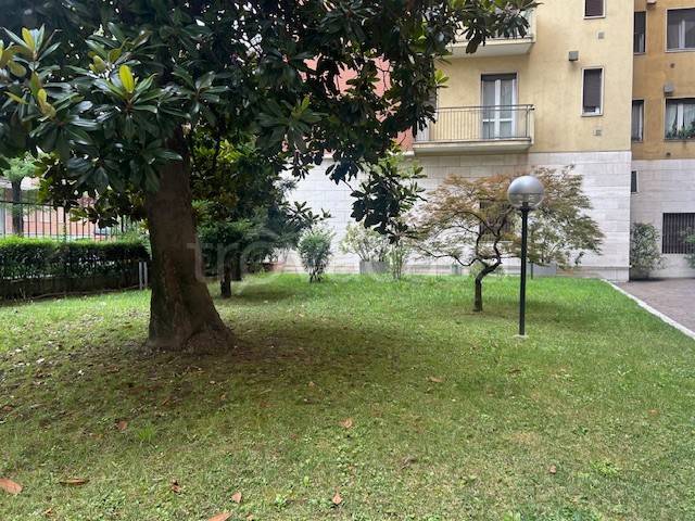 appartamento in affitto a Milano in zona Sempione