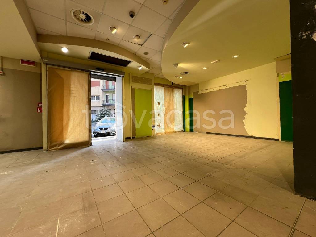negozio in affitto a Milano in zona Sempione