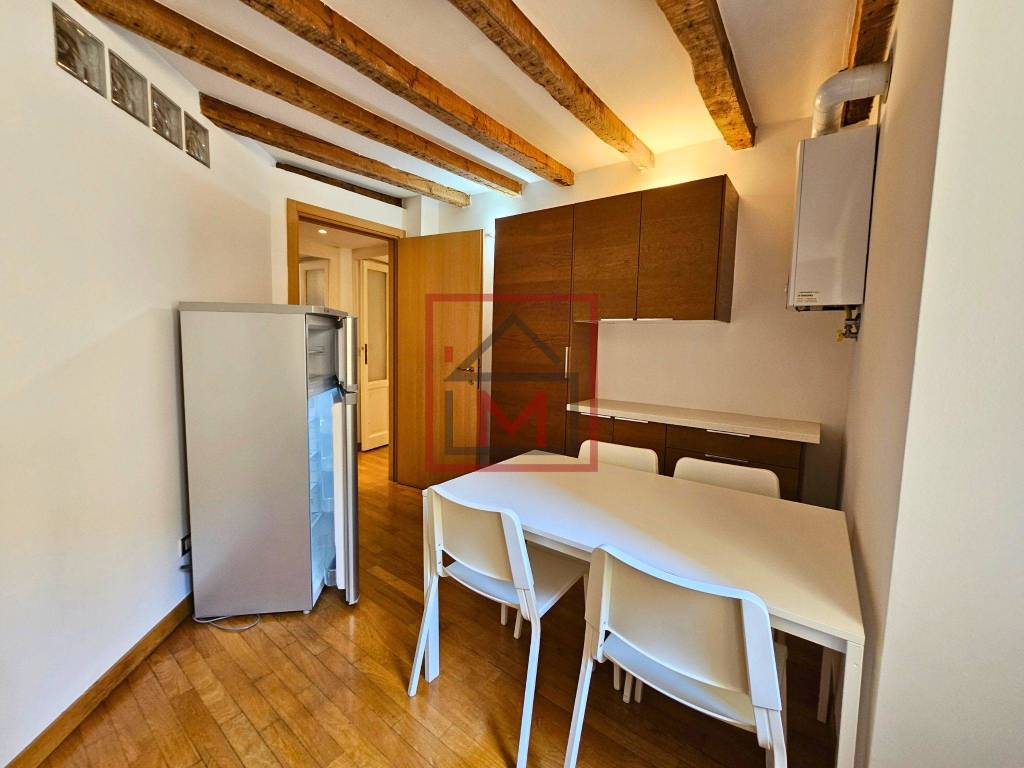 appartamento in affitto a Milano in zona Guastalla