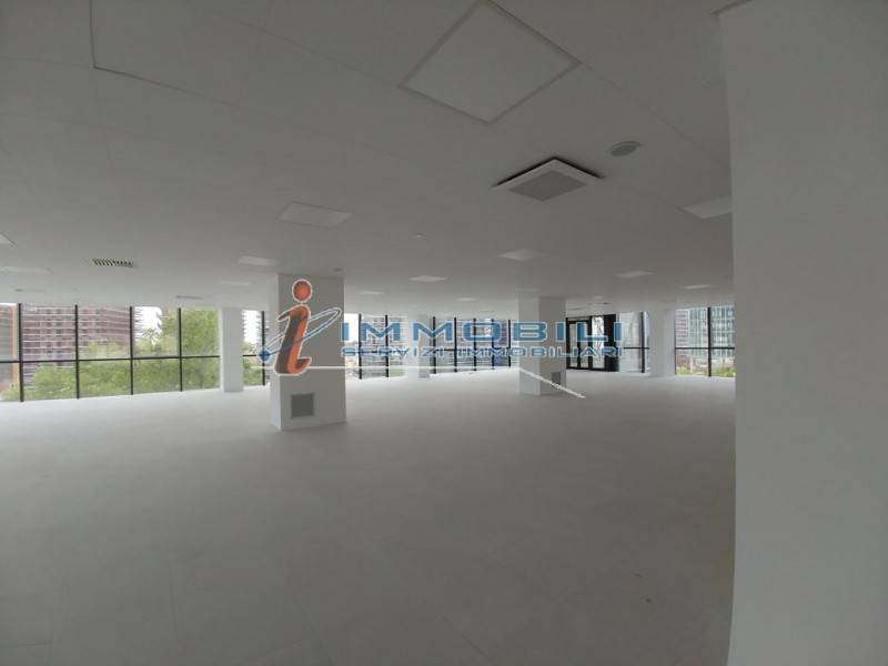 ufficio in affitto a Milano in zona Barona