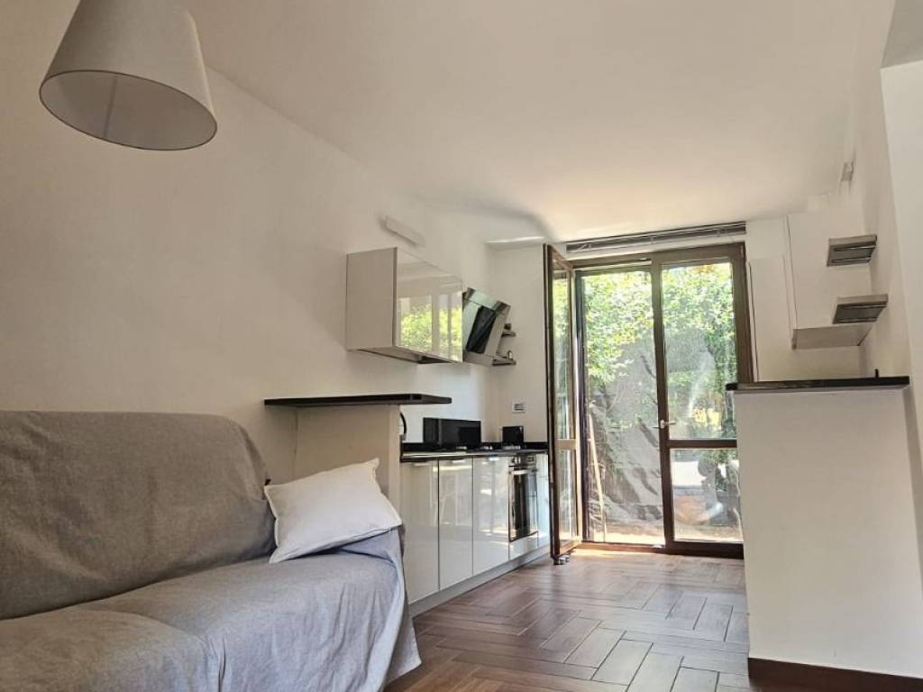 appartamento in affitto a Milano in zona Famagosta