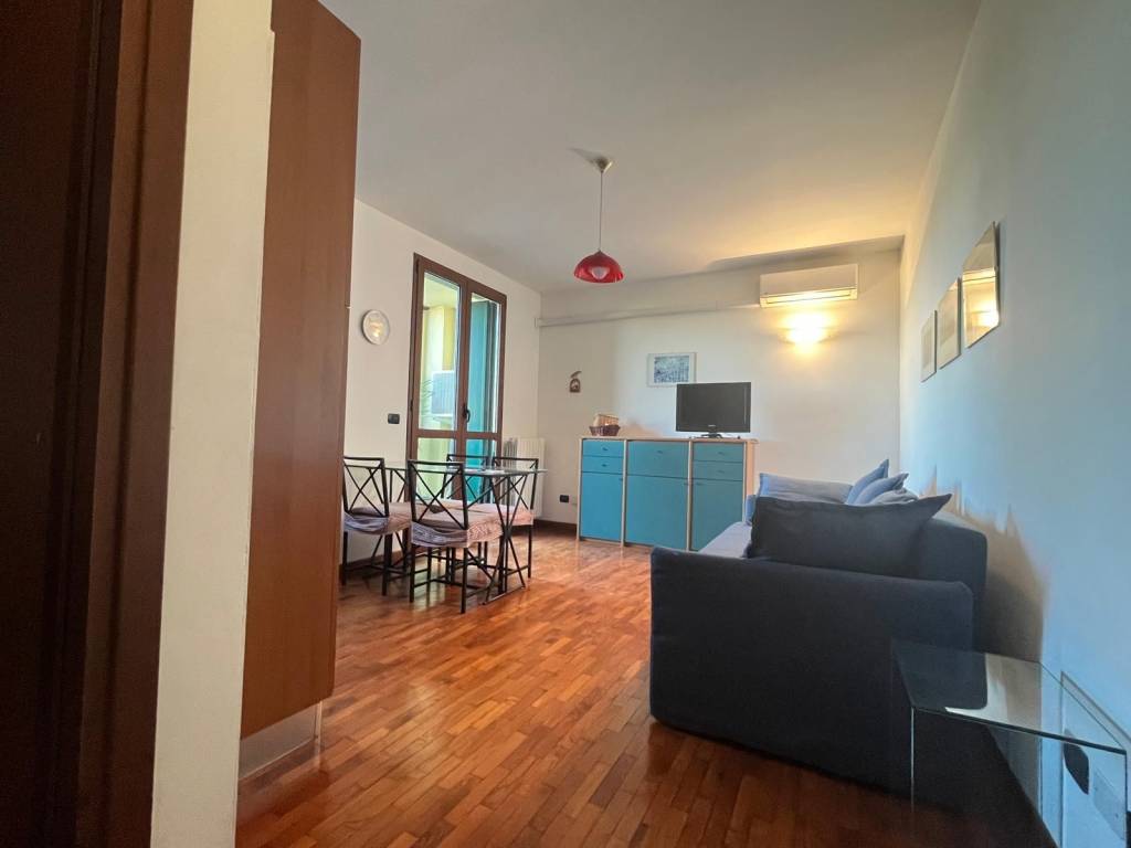 appartamento in affitto a Milano in zona Baggio