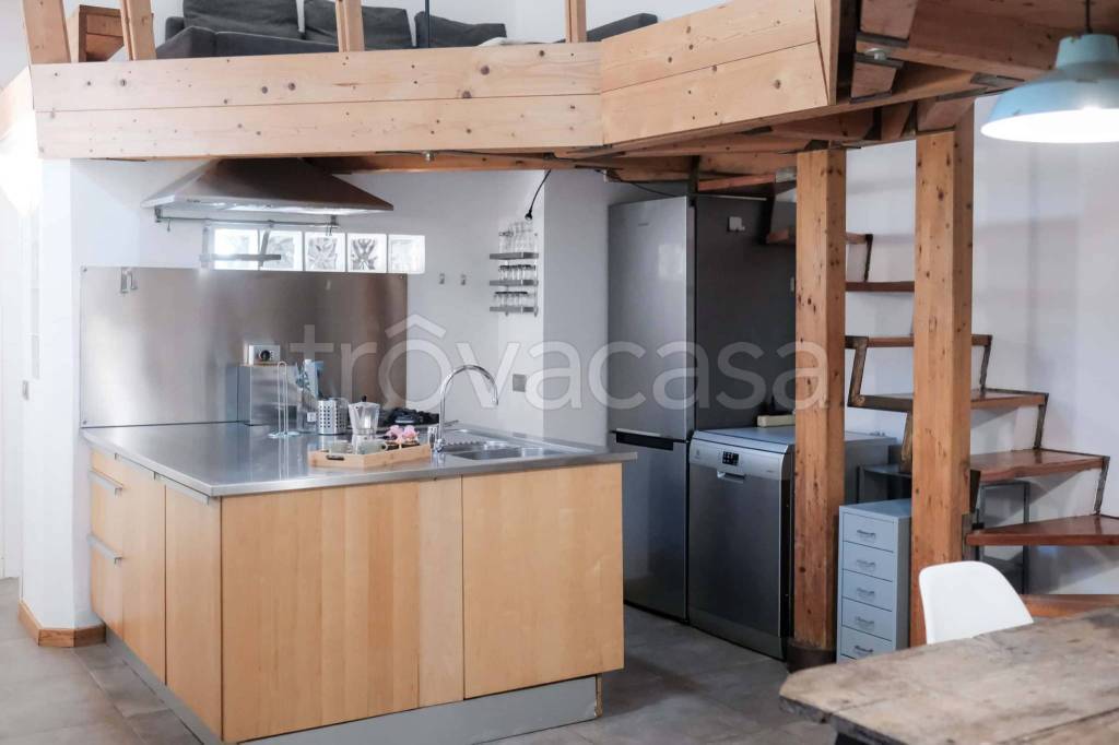 appartamento in affitto a Milano in zona Isola