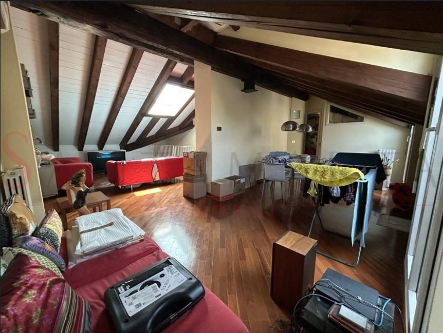 appartamento in affitto a Milano in zona Cinque Giornate