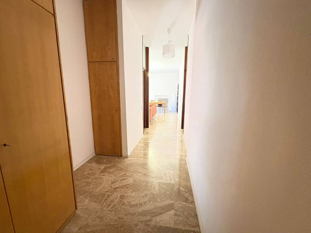 appartamento in affitto a Milano in zona Baggio