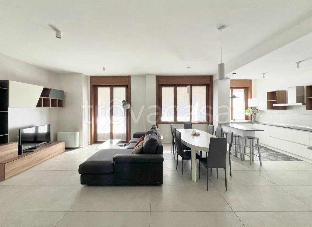 appartamento in affitto a Milano in zona Solari