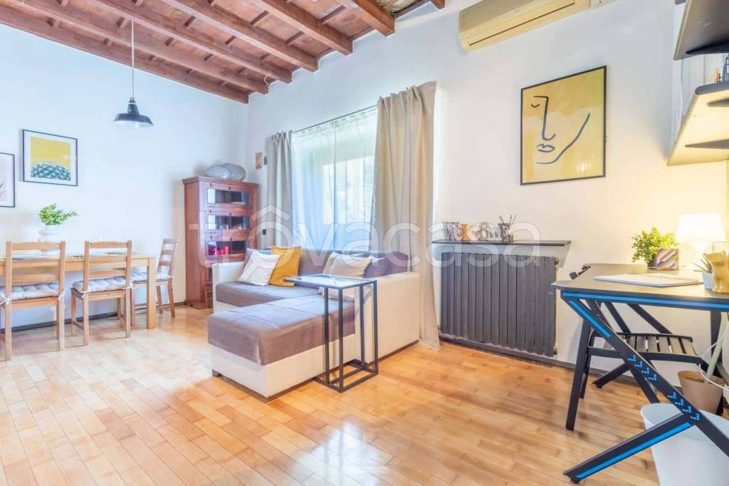 appartamento in affitto a Milano in zona Conchetta