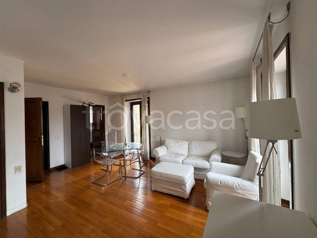 appartamento in affitto a Milano in zona Brera