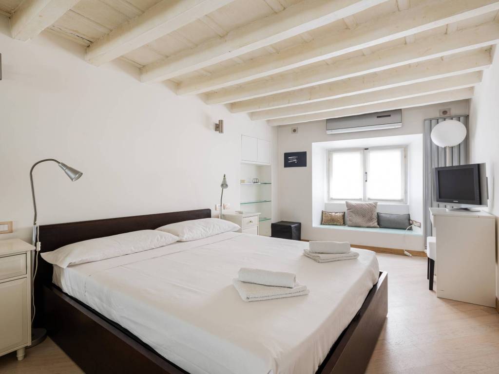 appartamento in affitto a Milano in zona Porta Genova