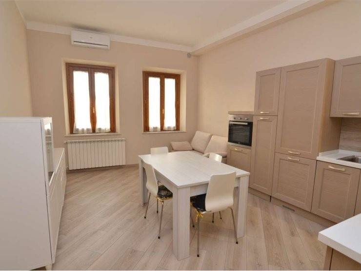 appartamento in affitto a Milano in zona Famagosta