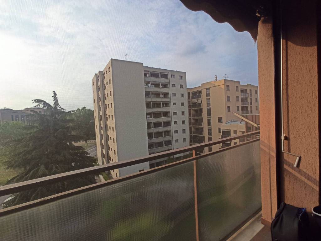 appartamento in affitto a Milano in zona Famagosta