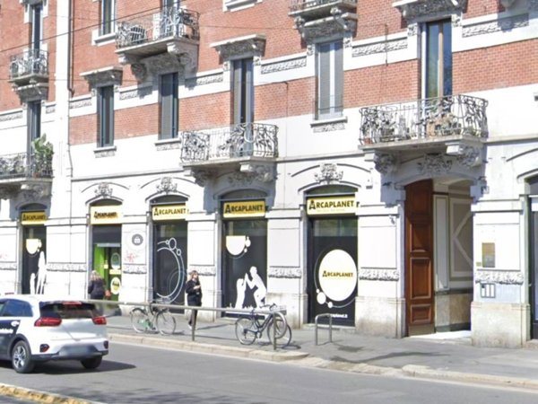 negozio in affitto a Milano in zona XXII Marzo