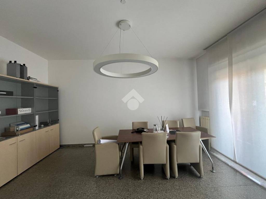 ufficio in affitto a Milano in zona Barona