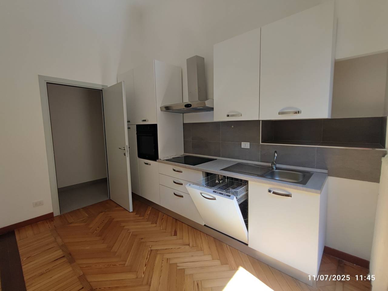 appartamento in affitto a Milano in zona XXII Marzo