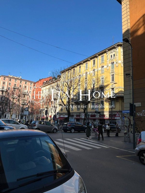 negozio in affitto a Milano in zona Isola