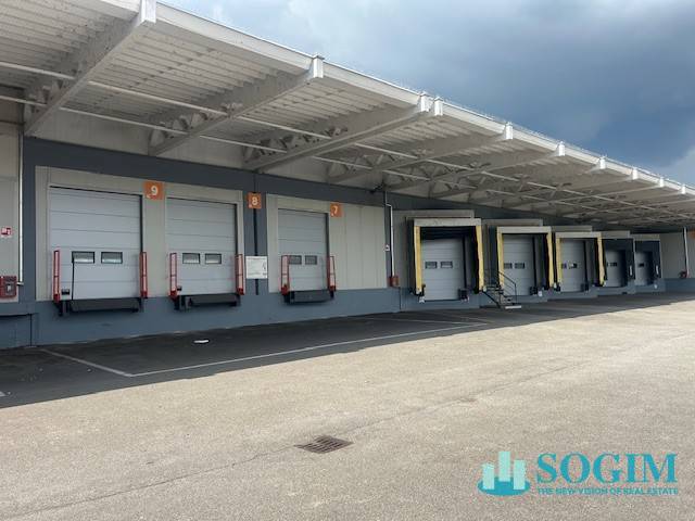 locale di sgombero in affitto a Milano