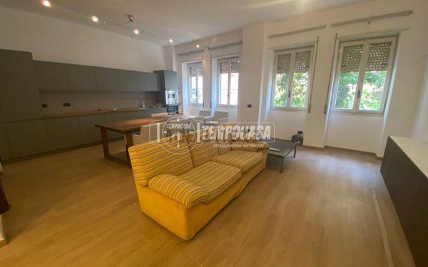 appartamento in affitto a Milano in zona Lorenteggio
