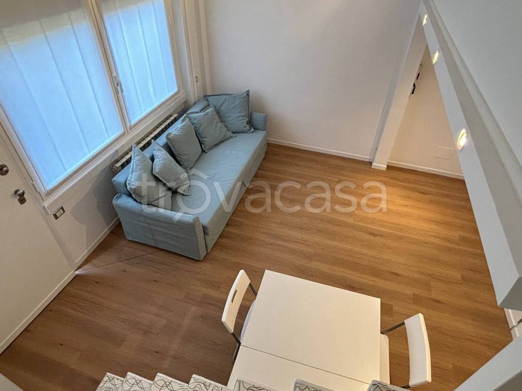 appartamento in affitto a Milano in zona Piazzale Lodi