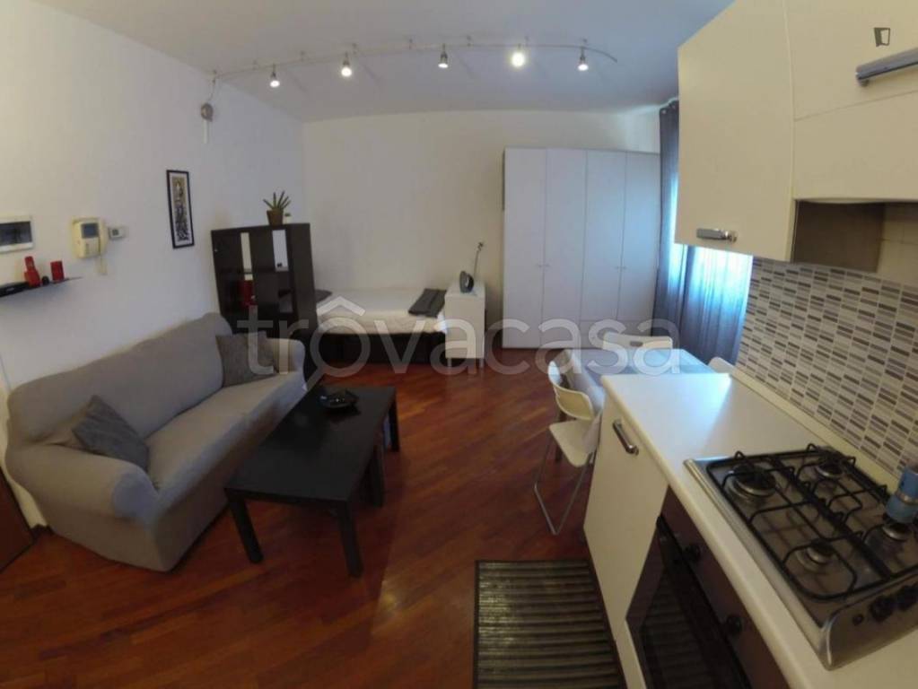 appartamento in affitto a Milano in zona Porta Vittoria
