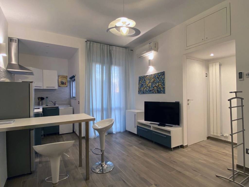 appartamento in affitto a Milano in zona Famagosta
